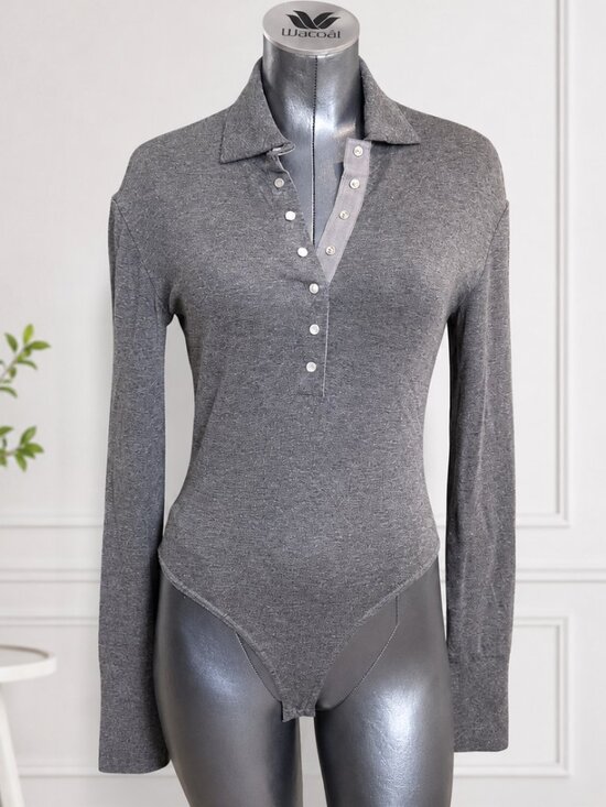 Ozbek Tops - Stunning OZBEK Gray Long Sleeve Collared Snap Bodysuit Size 6